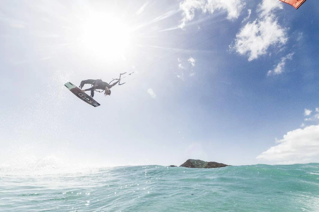 KOLD Shapes POLAR II LW Complete // Kiteboard Freestyle & Freeride â Bild 12